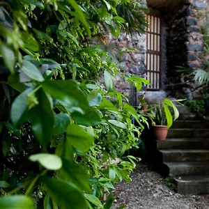 Alcala Living Deluxe Apartment